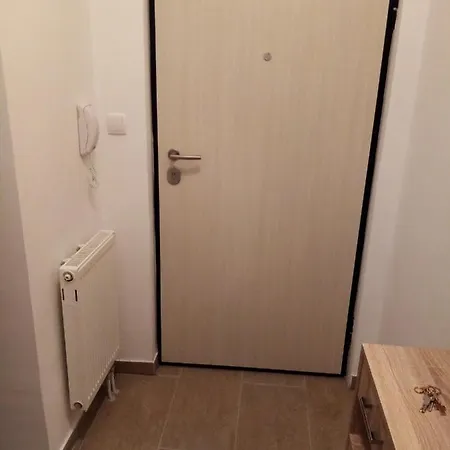 아파트 Apartman K7